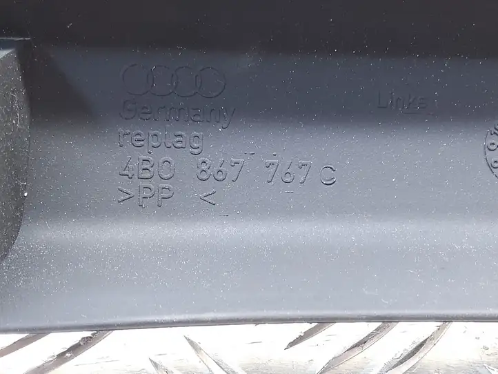 Audi RS6 (2002 - 2006) 4B0867767C Накладка порога — фото 3