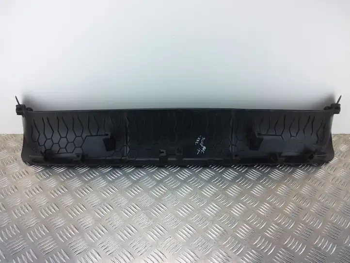 Peugeot 3008 II (2016 - 2023)  9816068477 Крышка