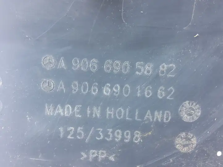 Volkswagen Crafter (2006 - 2016) A9066905882 Молдинг заднего крыла — фото 5