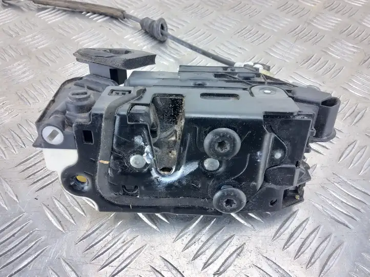 Skoda Yeti (5L) (2009 - 2012) 5K4839015F Замок задней двери — фото 1