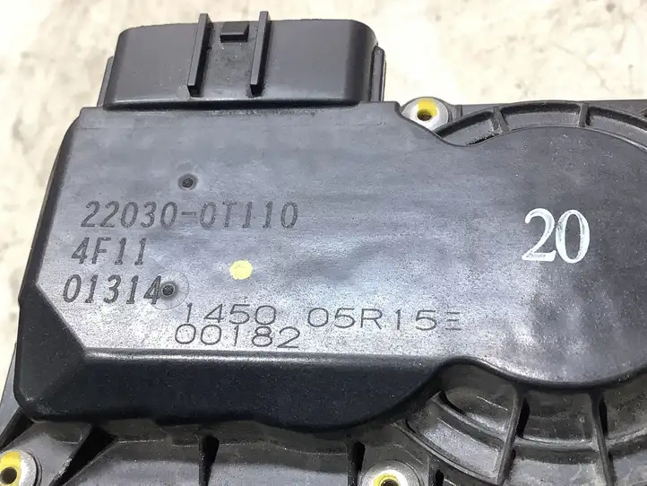 Toyota Auris E180 (2012 - 2018) 220300T110 Дроссельная заслонка — фото 4