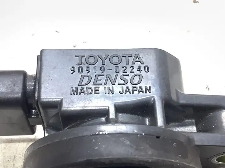 Toyota Prius (XW20) (2003 - 2009) 9091902240 Катушка зажигания — фото 3