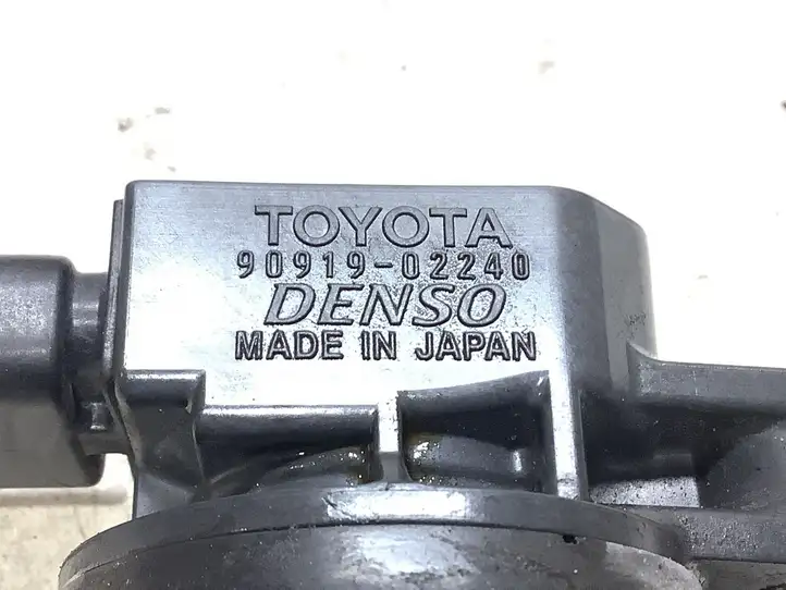 Toyota Prius (XW20) (2003 - 2009) 9091902240 Катушка зажигания — фото 3
