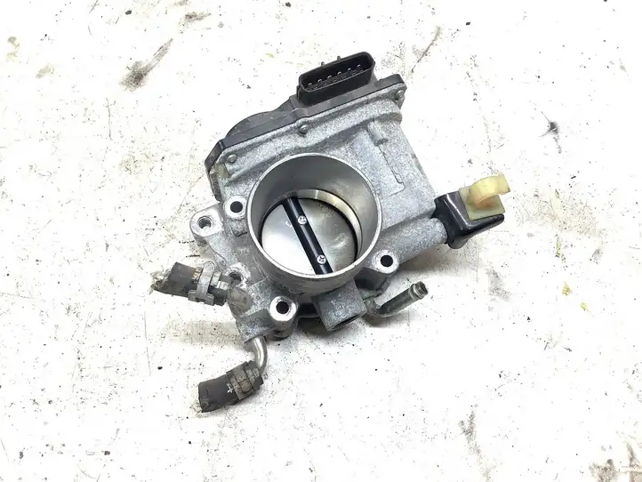 Toyota Avensis T250 (2003 - 2006) 2203028050 Дроссельная заслонка — фото 1