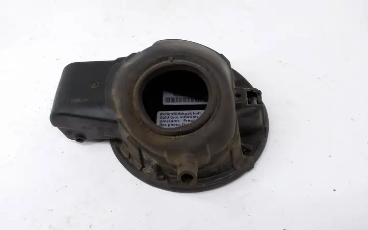 Volkswagen PASSAT B6 (2005 - 2010) 3C9809857A Крышка топливного бака — фото 3