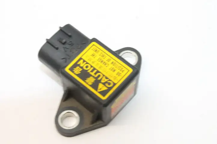 Toyota Land Cruiser (HDJ90) (1996 - 2002) 8944160020 Датчик ускорения — фото 3