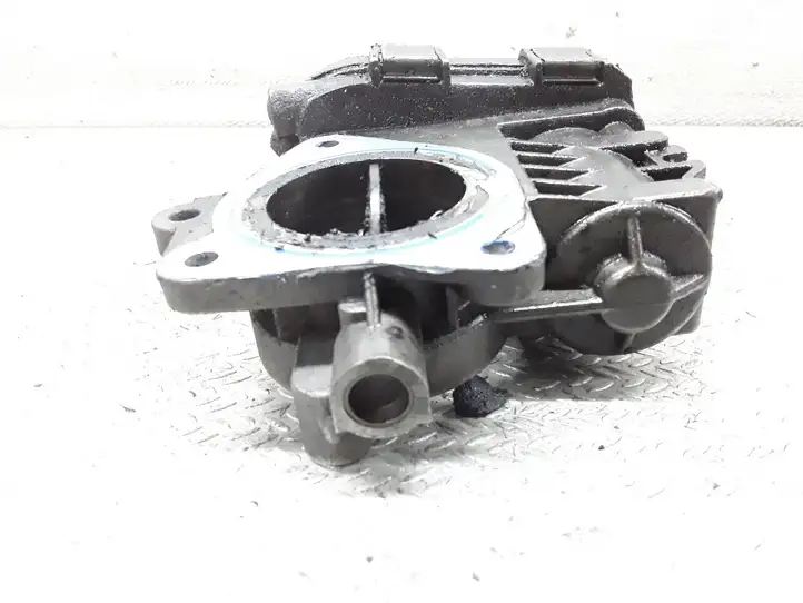Fiat Croma (2005 - 2011) Дроссельная заслонка — фото 2