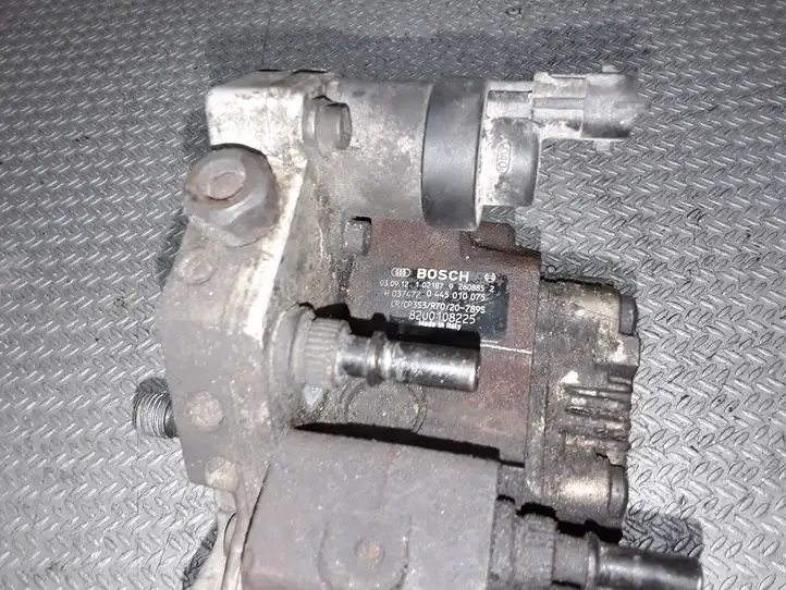 Renault Laguna II (2001 - 2005) 0445010075 Топливный насос — фото 3