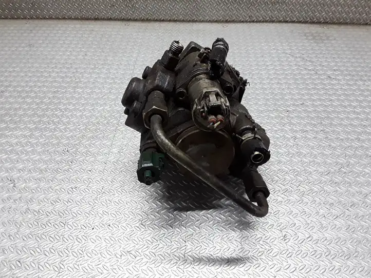 Nissan Almera N16 (2000 - 2010) HU2940000161 Топливный насос — фото 3