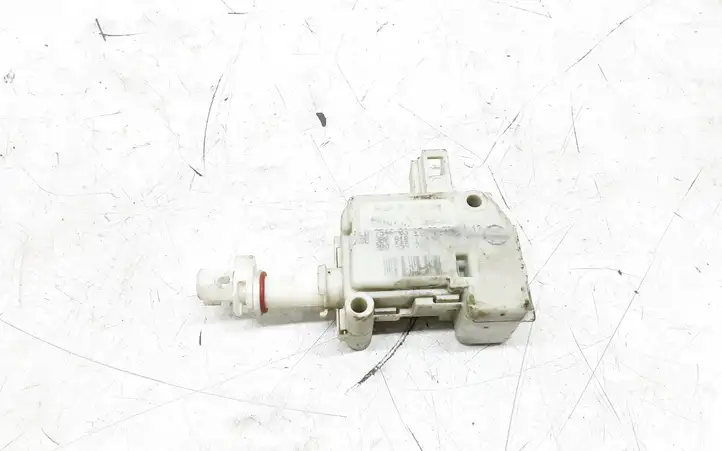 Volkswagen Bora (1998 - 2005) 3B0959782 Замок крышки топливного бака — фото 1