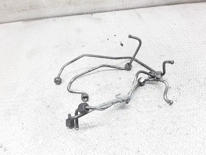Opel Vectra C (2002 - 2005) Трубка подачи топлива в форсунки — фото 1