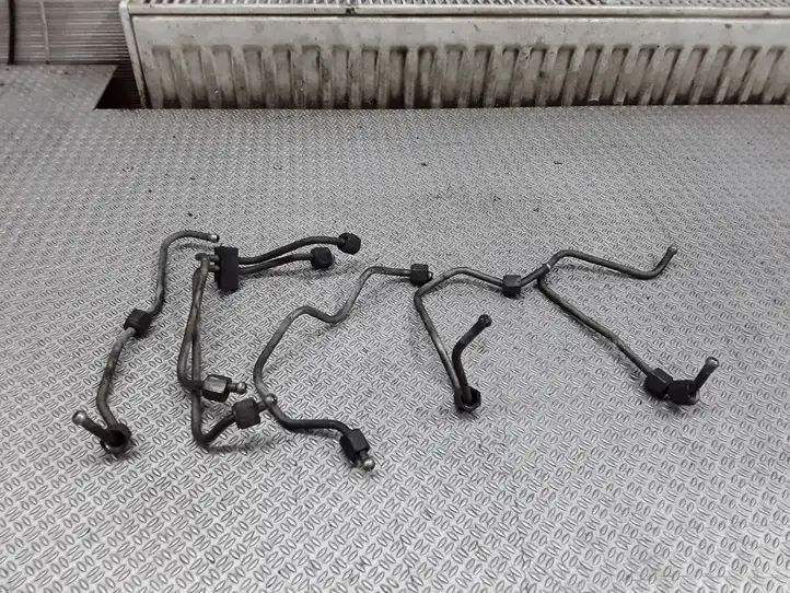 Volvo S60 (2000 - 2004) Трубка подачи топлива в форсунки — фото 1