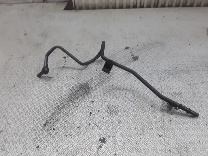 Chrysler PT Cruiser (2000 - 2010) Трубки и шланги — фото 1