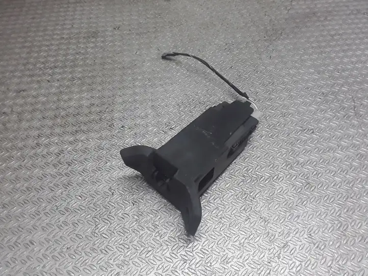 Opel Zafira B (2006 - 2008) 13142277 Замок крышки топливного бака — фото 3