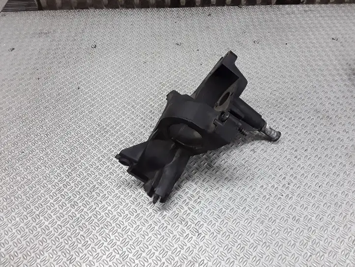 Ford Fusion (2002 - 2005) 9646231180 Кронштейн топливного фильтра — фото 2