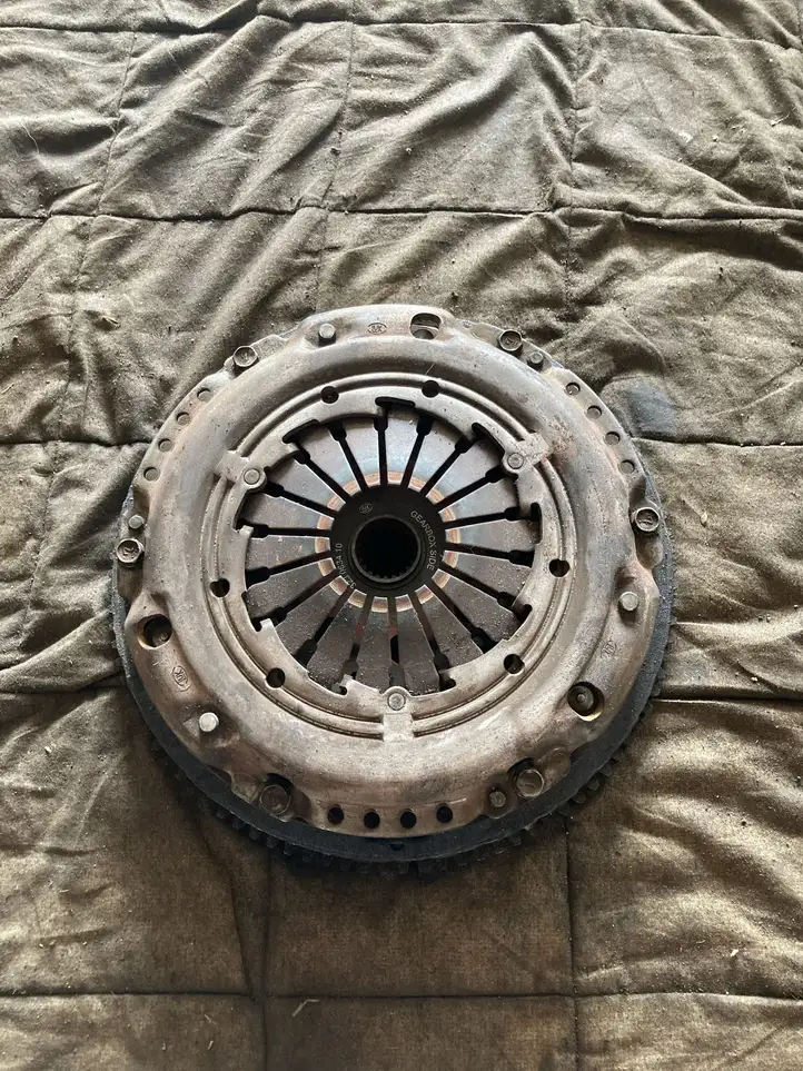 Toyota Corolla Verso E121 (2004 - 2007) 323063410 Комплект сцепления — фото 1