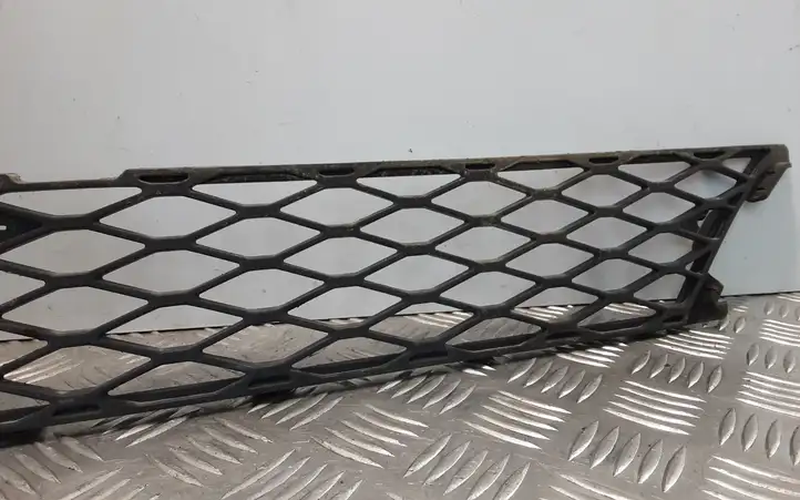 Mercedes-Benz R W251 (2005 - 2013)  A2518850153 Нижняя решётка (из трех частей)