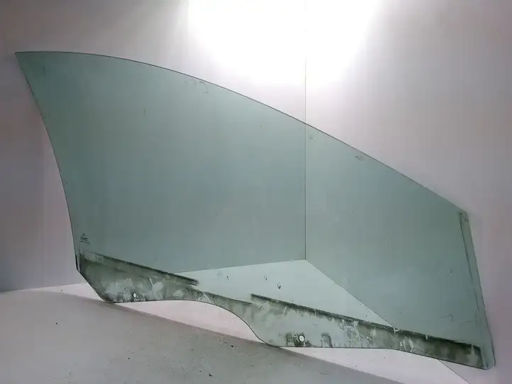 Citroen C5 (2001 - 2004)   Основное стекло передних дверей (четырехдверного автомобиля)