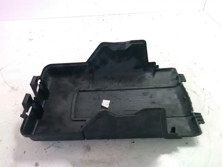 Volkswagen Golf V (2003 - 2009) 1K0915443C Крышка ящика аккумулятора — фото 2