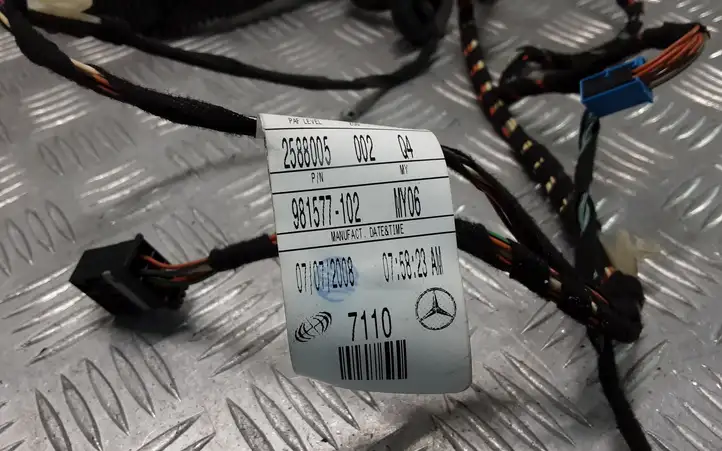 Mercedes-Benz ML W164 (2005 - 2011) 981577102 Проводка задней двери — фото 2