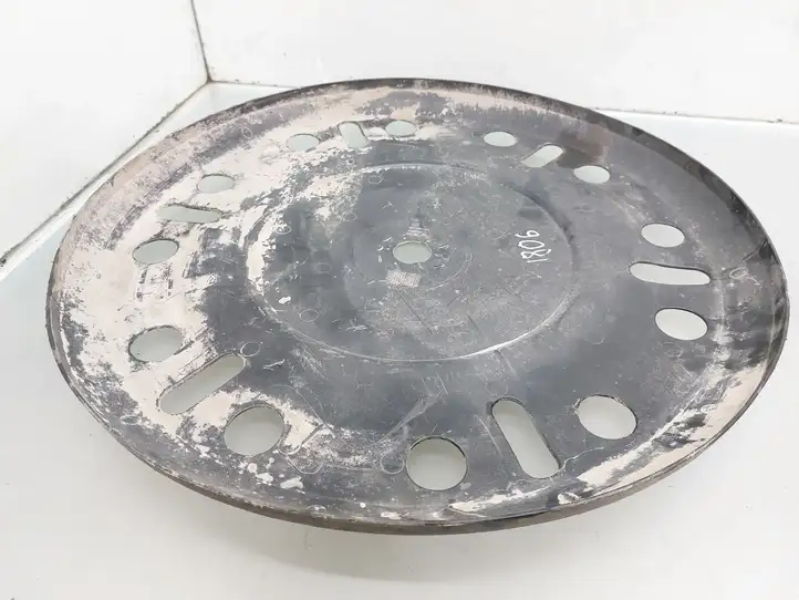 Opel Zafira (1999 - 2003)  90580565 Kронштейн крепления запасного колеса