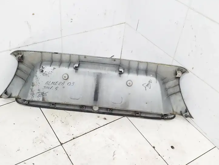 Nissan Almera N16 (2000 - 2010) K745635m300 Подсветка номера — фото 2