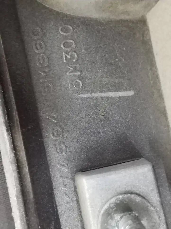 Nissan Almera N16 (2000 - 2010) K745635m300 Подсветка номера — фото 4