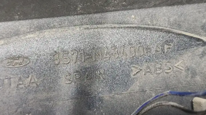 Ford Mondeo Mk III (2000 - 2007) 3S71N43400AF Подсветка номера — фото 4