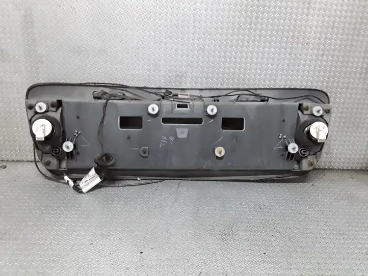 Nissan Primera (2001 - 2008) 90810AU400 Подсветка номера — фото 3