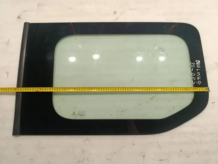 Citroen Berlingo (2018 - ) 43R000015 Заднее боковое стекло — фото 2