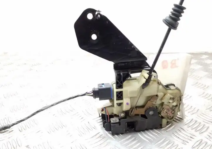 Volkswagen Multivan T5 (2003 - 2015)   Замок дверной ручки