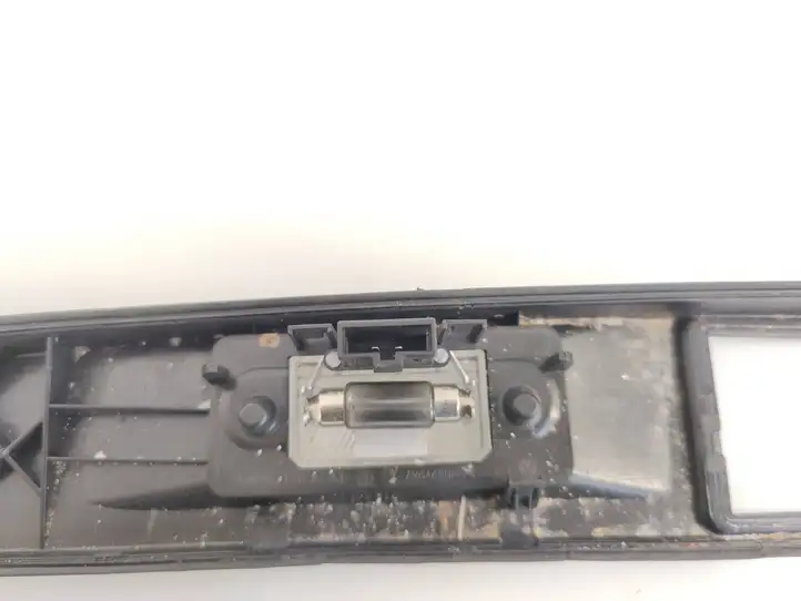Volkswagen Tiguan (2007 - 2011) 5N0827287 Подсветка номера — фото 3