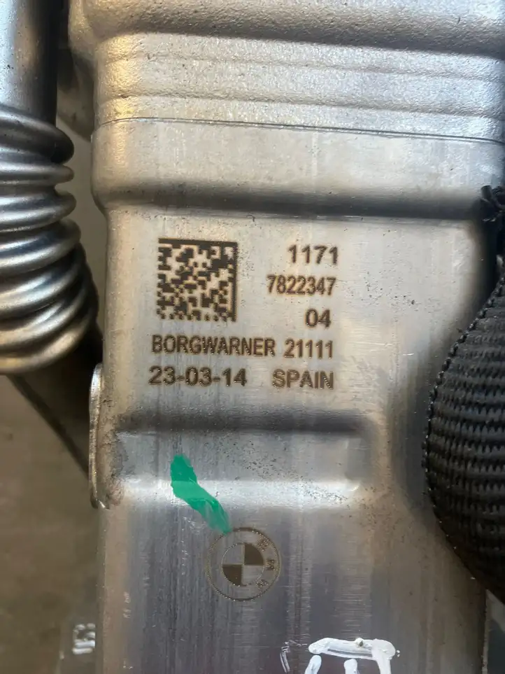 BMW 4 F32 F33 (2013 - 2017) 7822347 Охладитель клапана EGR — фото 4
