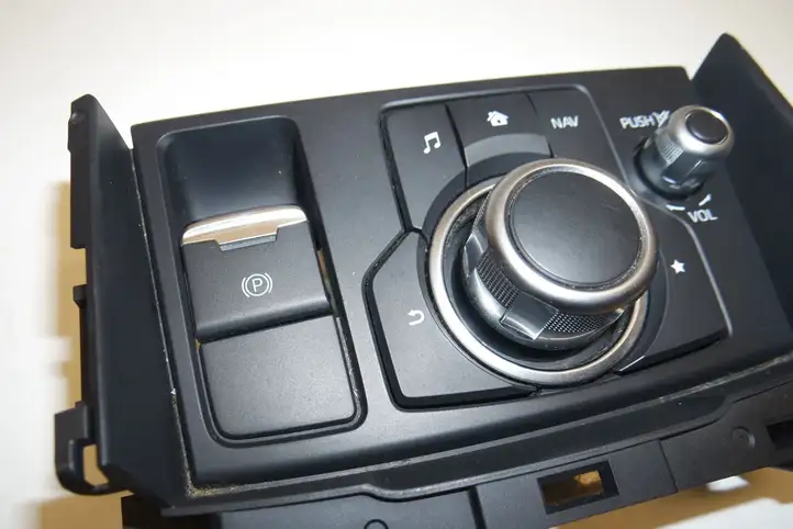 Mazda 6 (2012 - 2015) NOTSPECIFIED Контроллер мультимедийной системы — фото 3