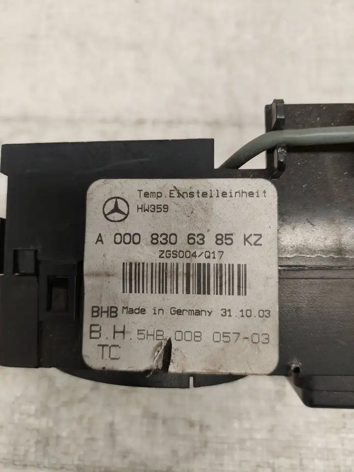 Mercedes-Benz Sprinter W901 W902 W903 W904 (1995 - 2007) A0008306385 Модуль управления кондиционером — фото 4