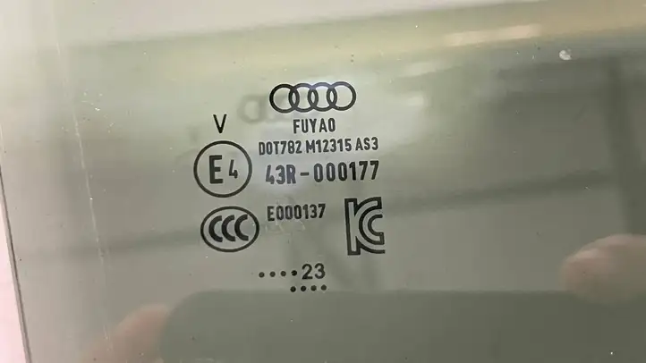 Audi Q3 F3 (2018 - ) 83F845206A Стекло задней двери — фото 3