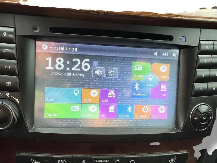 Mercedes-Benz E W211 (2002 - 2009) Магнитола / мультимедийная система — фото 1
