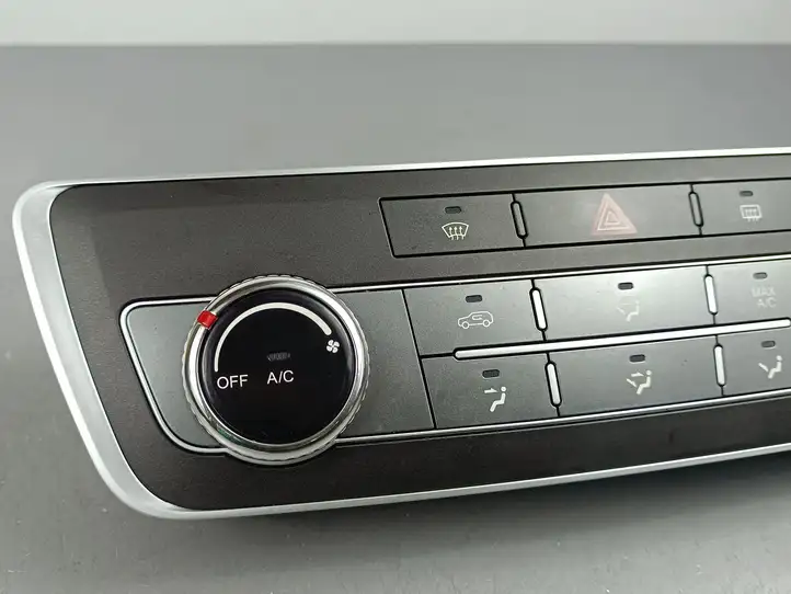 SsangYong Musso (2018 - 2023) 6872038000 Модуль управления кондиционером — фото 9