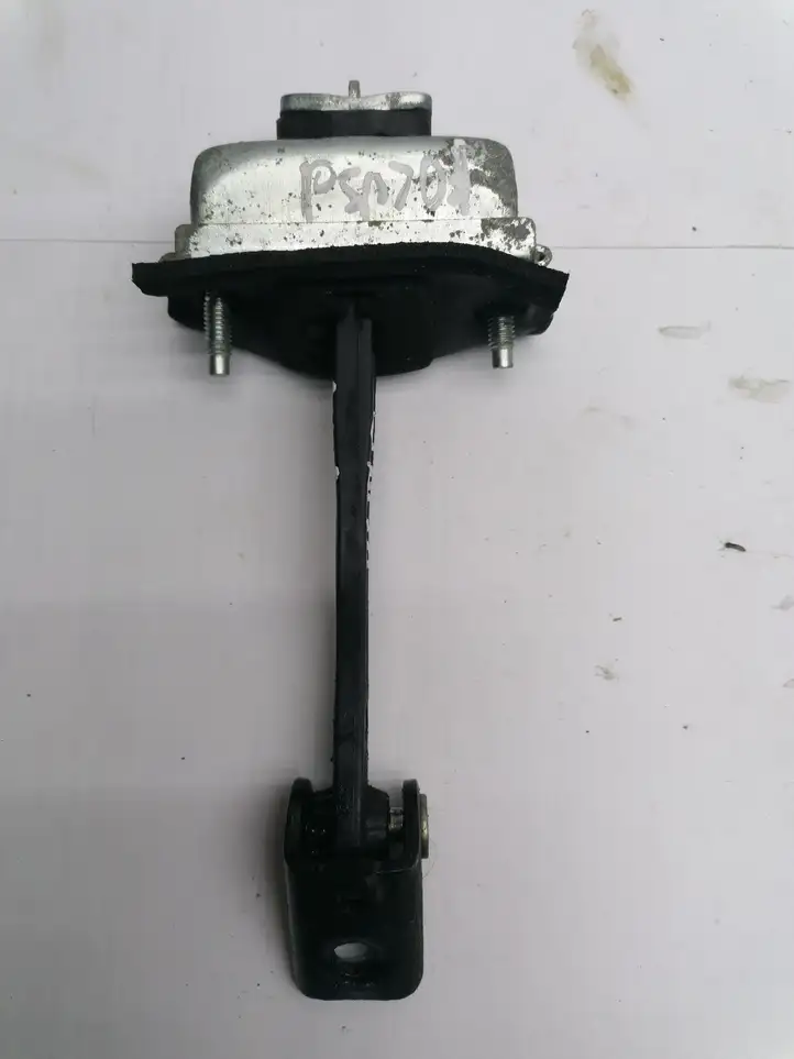 Ford Focus (2005 - 2008) 3M51R23500AF Ограничитель двери — фото 3