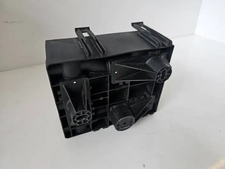 Dodge Ram (2018 - ) 68277335AA Крышка ящика предохранителей — фото 1
