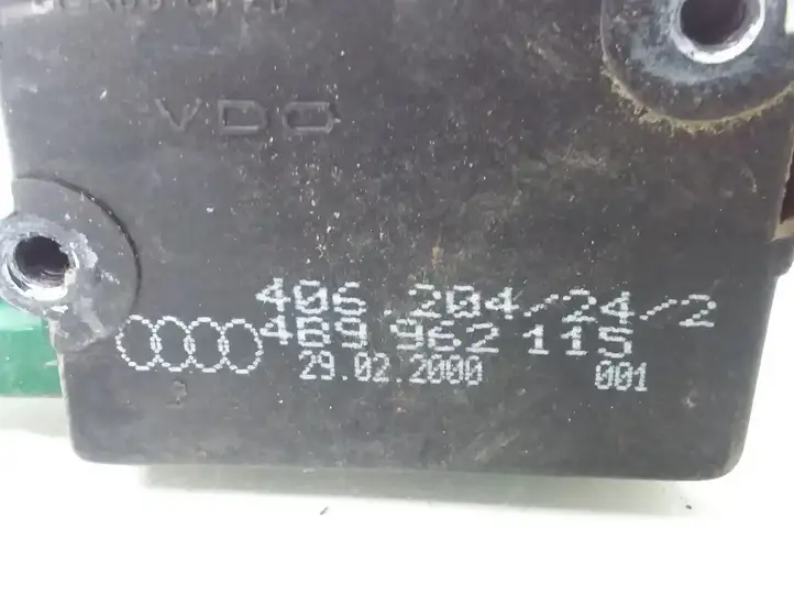 Audi A6 S6 C5 4B (1997 - 2001) 4B9962115 Актуатор замка задней двери — фото 3