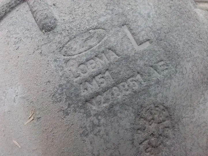 Ford Focus (2005 - 2008)  4M51N278B51AE Задний подкрылок