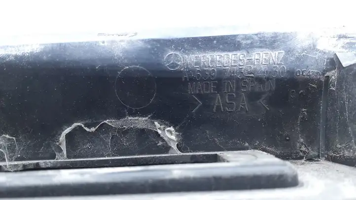 Mercedes-Benz Vito Viano W639 (2003 - 2010) A6397432430 Подсветка номера — фото 4