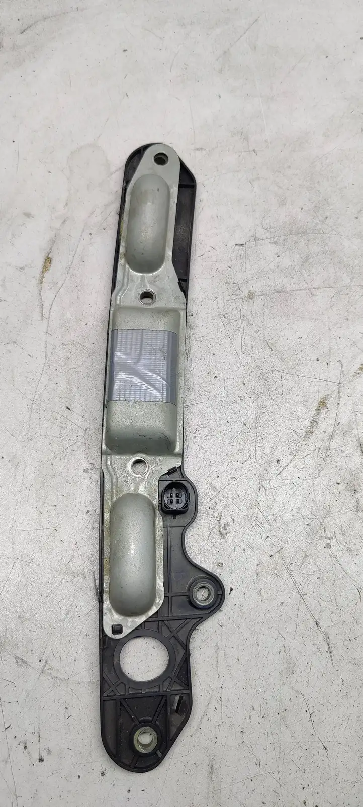 Volkswagen PASSAT B6 (2005 - 2010) 1t0827574F Подсветка номера — фото 2