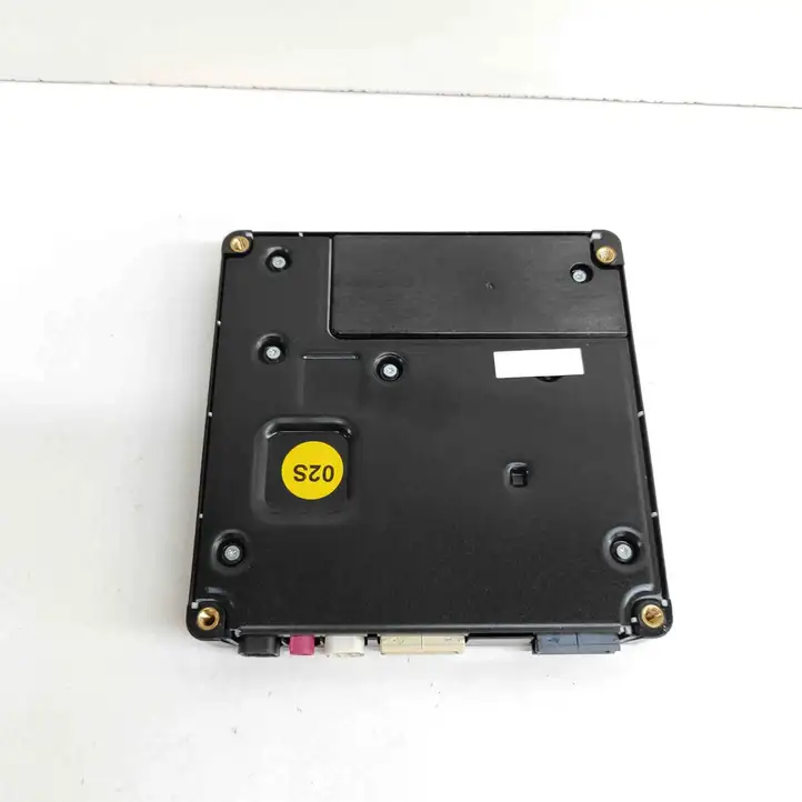 Porsche Taycan 9J1 (2019 - ) 4N0035282 Блок GSM — фото 4