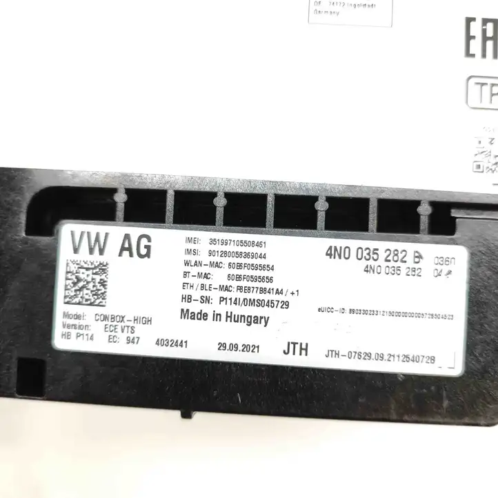 Porsche Taycan 9J1 (2019 - ) 4N0035282 Блок GSM — фото 6