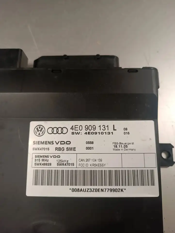 Audi A8 S8 D3 4E (2005 - 2007) 4E0909131L Блок бесключевого доступа — фото 4