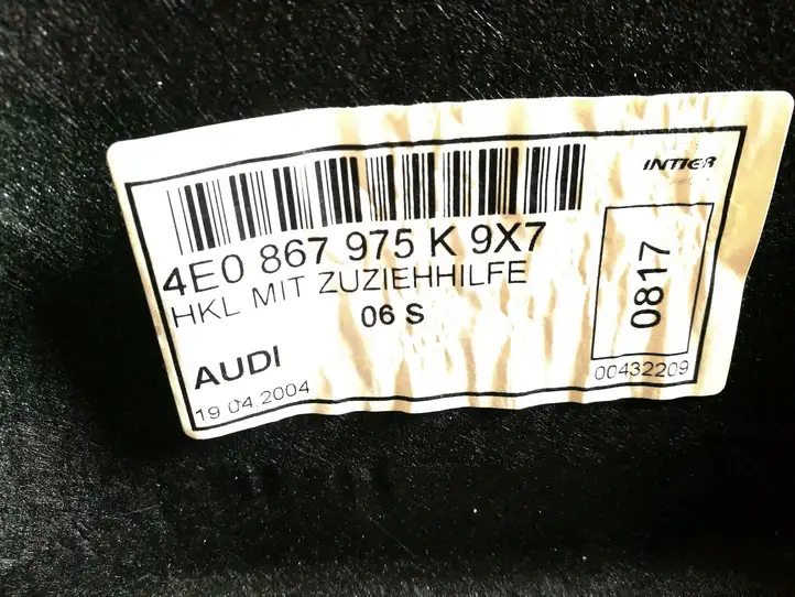 Audi A8 S8 D3 4E (2005 - 2007) 4E0867975K Обшивка багажника — фото 4