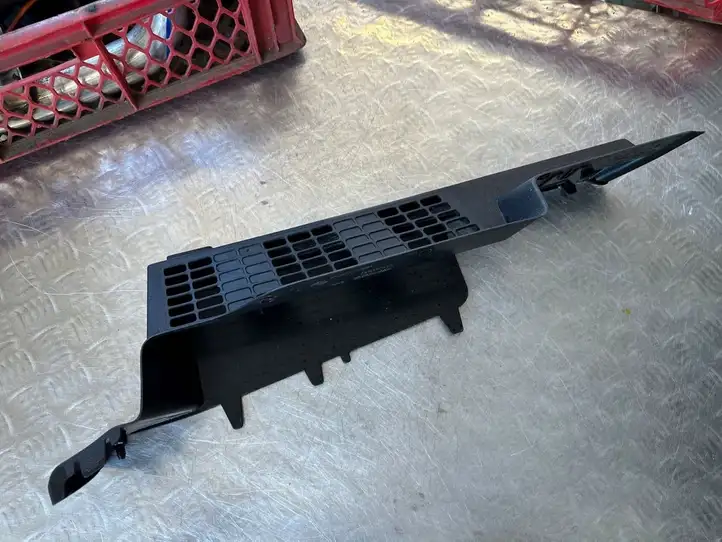 Renault Scenic IV - Grand scenic IV (2016 - )  799111959R Обшивка крышки багажника