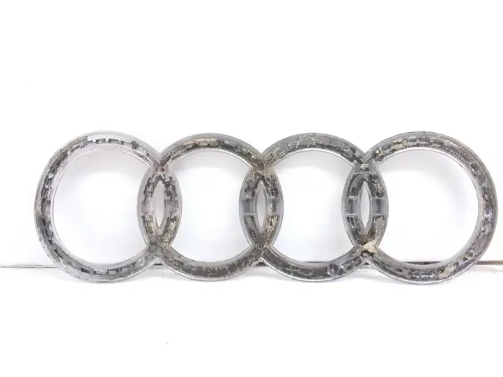 Audi A3/S3 8L (2000 - 2003) Эмблема производителя — фото 3